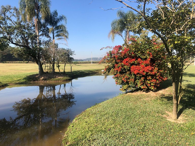 Casa de Campo com Piscina e Churrasqueira