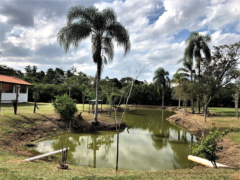 Casa de Campo com Piscina e Churrasqueira