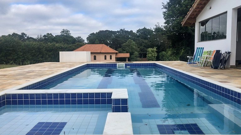 Casa de Campo Ideal para Famílias e Amigos